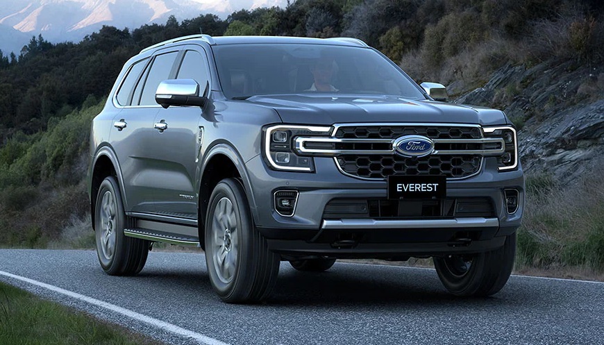 ford-everest-titanium-2024