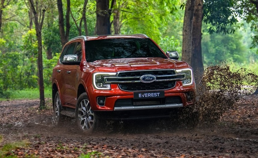 ford-everest-titanium-2024